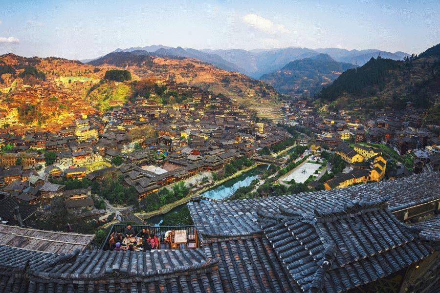 贵州，山水间的励志篇章